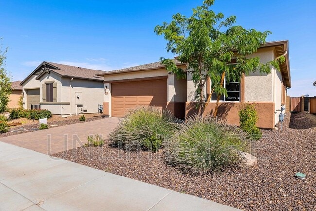 Building Photo - 1380 Warbler Wy