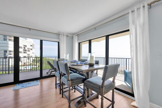 Building Photo - 10044 S Ocean Dr