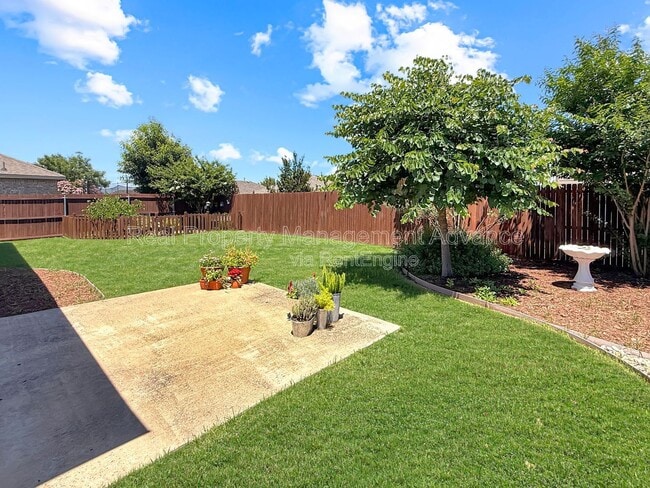 Photo - 1305 Savannah Ridge Drive House
