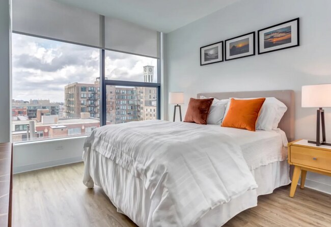 Foto del edificio - 812 W Van Buren St