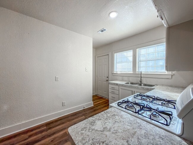 Foto del edificio - 1021 S 25th St