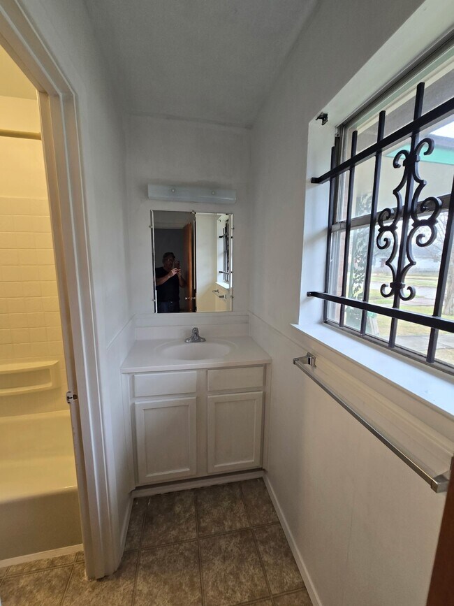 Foto del edificio - 2505 Pecos St