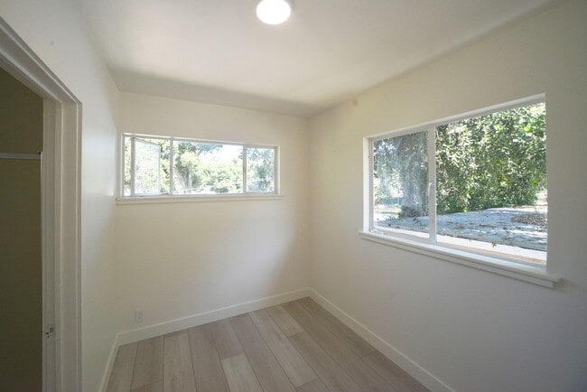 Building Photo - 223 S Padre Juan Ave