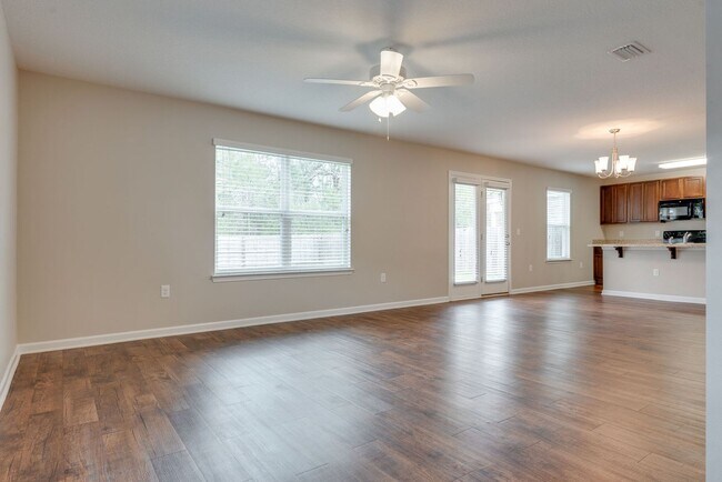 Foto del edificio - Beautiful 4-Bedroom Home - Wynfield Subdiv...