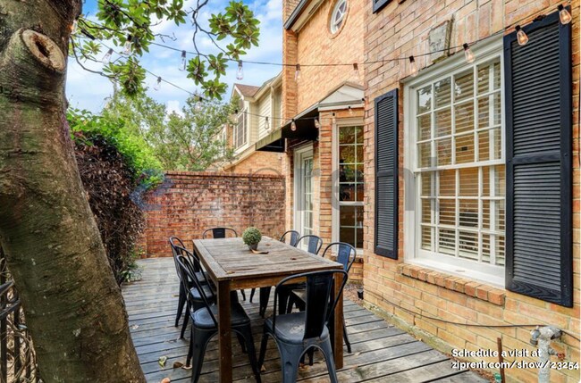 Foto del edificio - 1426 Marshall St