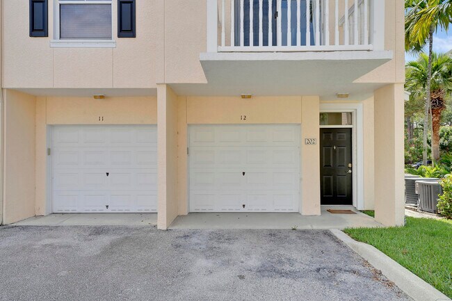 Building Photo - 155 Galicia Way