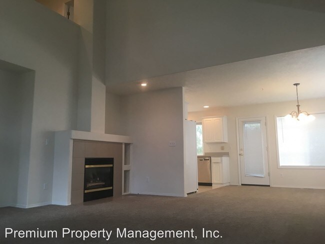 Building Photo - 1475 Orchardview Ave NW