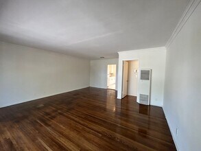 Building Photo - 1850 N La Brea Ave
