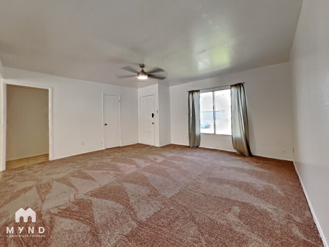 Building Photo - 5823 N 81st St
