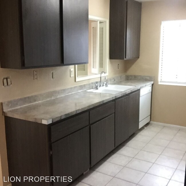 Building Photo - 8071 Constantine Dr
