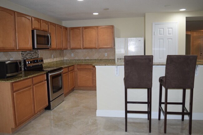 Foto del edificio - 2806 SW Seaside Rd