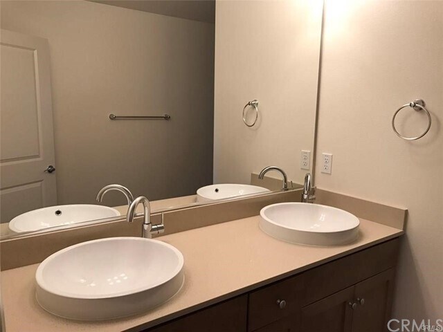 Foto del edificio - 327 N Fenimore Ave
