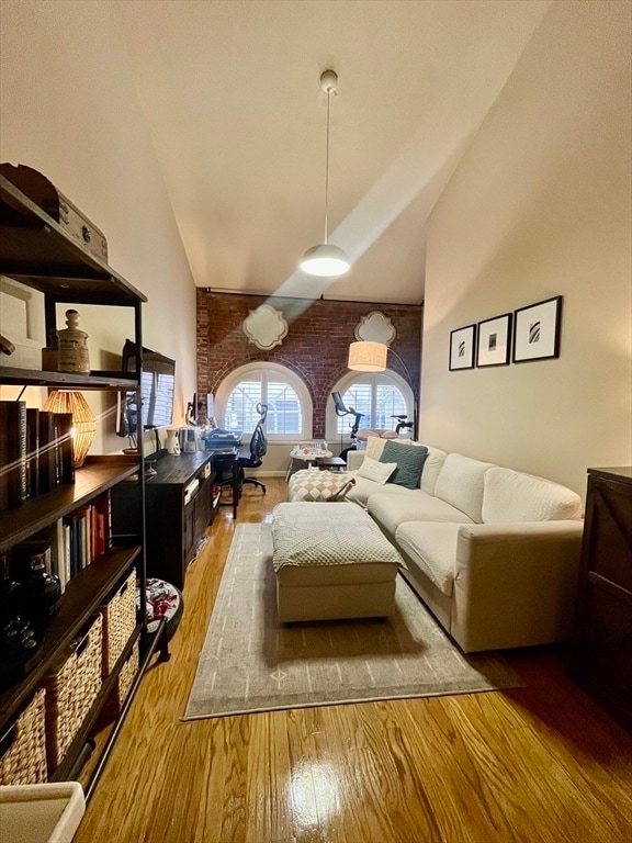Building Photo - 106 13th St