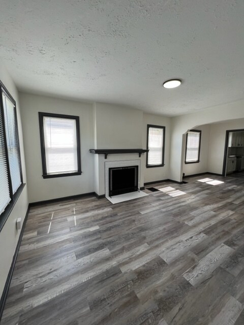 Primary Photo - 1073 Fairwood Ave