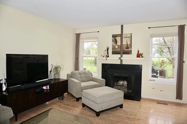 Foto del edificio - 1257 N Wellington Ct