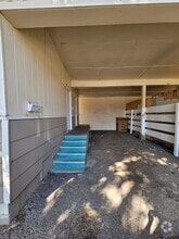 Building Photo - 415 N 3rd W
