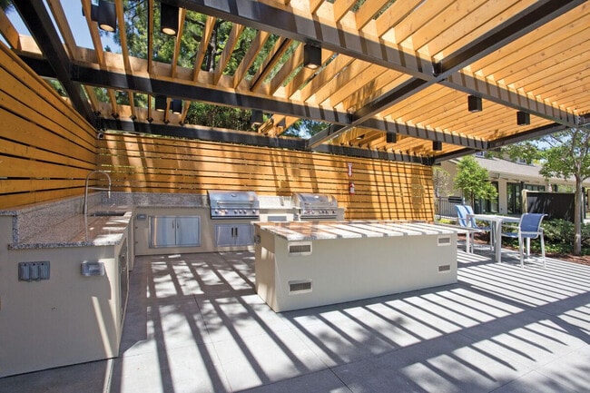 Building Photo - Villages at Cupertino