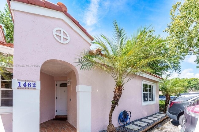 Building Photo - 1462 Springside Dr