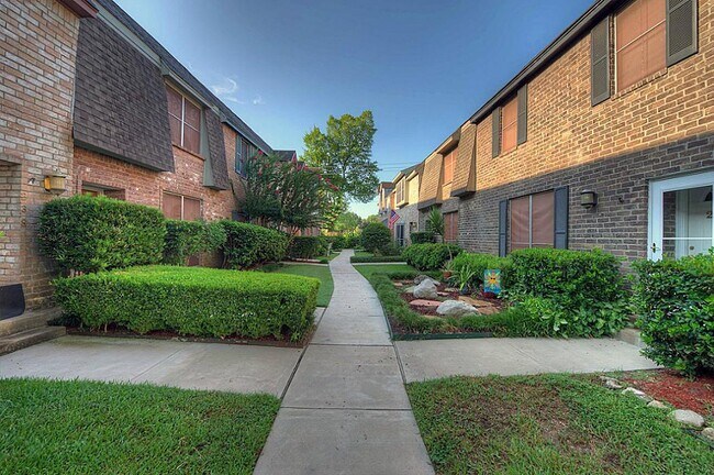 Building Photo - 820 Threadneedle St