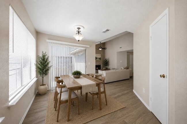 Foto del edificio - 12642 Autumn Mill Dr