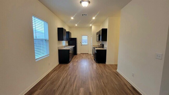 Foto del edificio - 850 Bunton Reserve Blvd