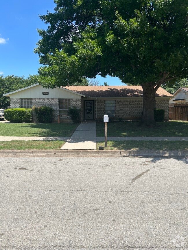 Building Photo - 540 Sierra Blanca Dr