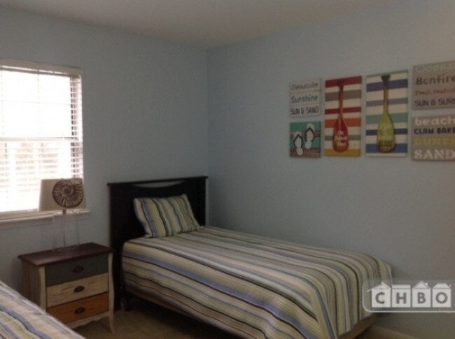 Foto del edificio - 6048 Heath Valley Rd