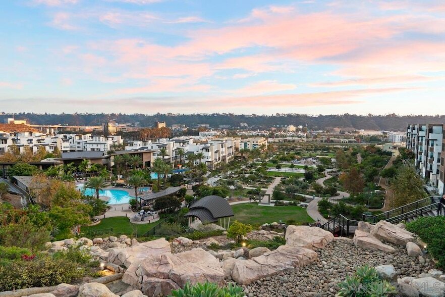 Foto principal - 8575 Aspect Dr