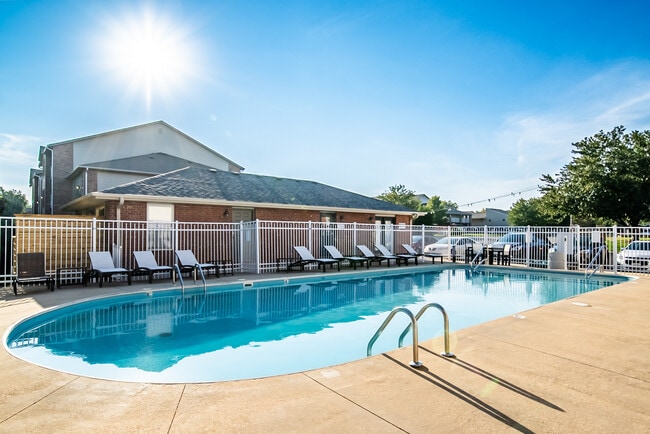 Building Photo - Highland Park Apartments