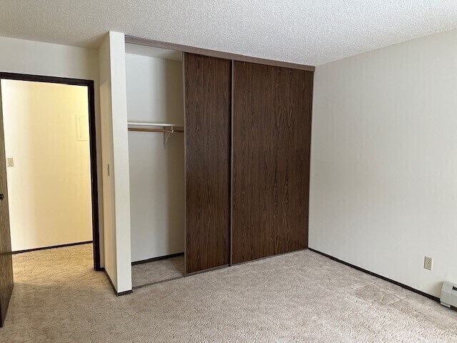 Foto del edificio - 8381 Marigold St