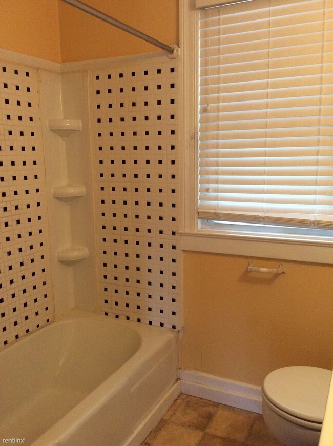 Building Photo - 2 br, 1 bath House - 1802 Hampton Ave
