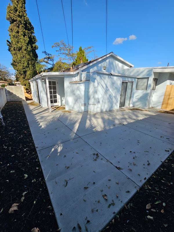 Building Photo - 1228 W Palm Ave