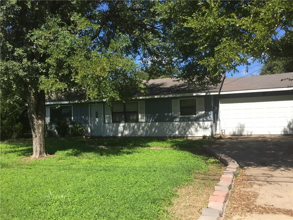 430 Keanahalululu Ln, Bastrop, TX 78602 House Rental in Bastrop, TX