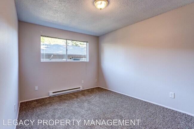 Foto del edificio - 2615-2631 SE 111th Ave
