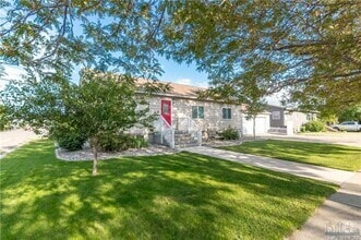 Building Photo - 1209 17th St W
