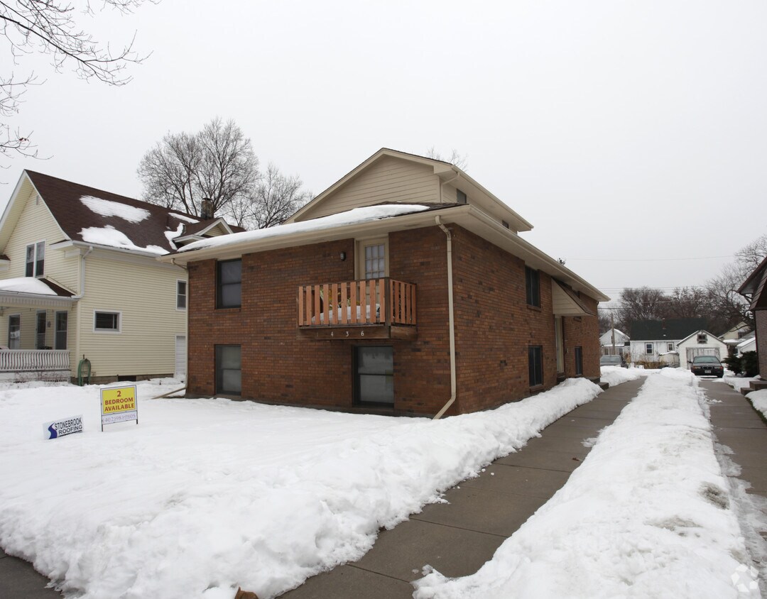Primary Photo - 1436 Peach St