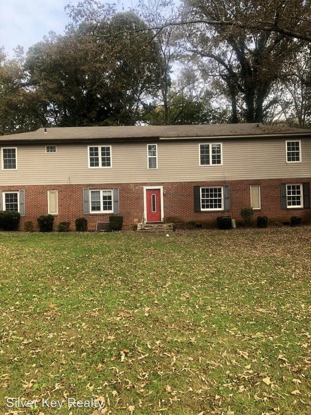 Primary Photo - 505 Guille St