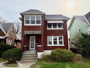Building Photo - 729 S 39th St
