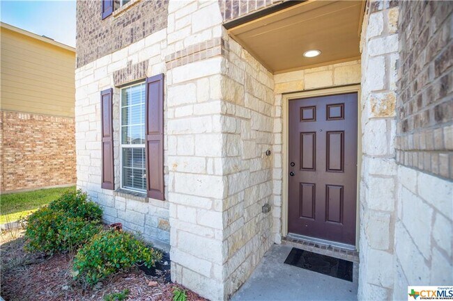 Building Photo - 3114 Claymore St
