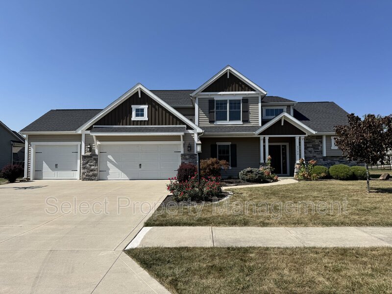 Primary Photo - 1752 Woodlark Dr