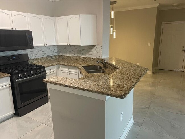 Building Photo - 2717 Via Cipriani