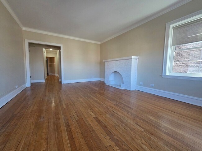 Foto del edificio - 4831 W Roscoe St