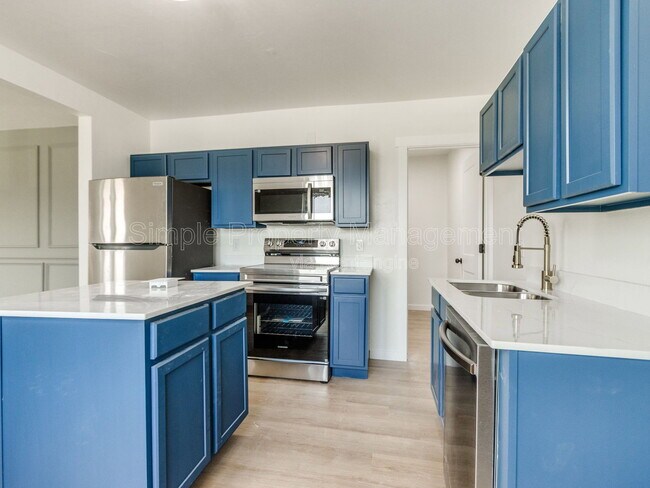 Foto del edificio - 814 W Hill St