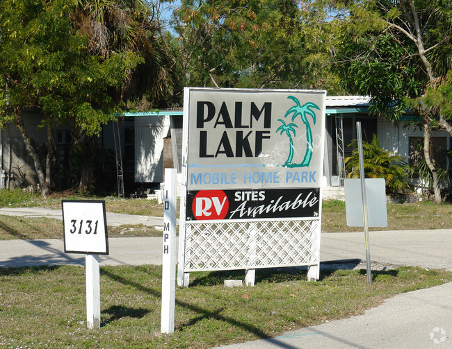 Signage - Palm Lake Mobile Home Park