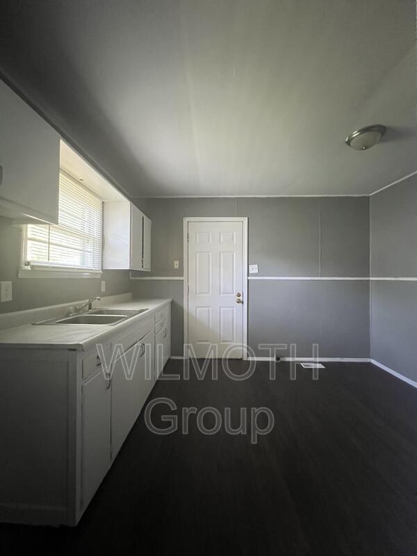 Foto del edificio - 7207 E 43rd St