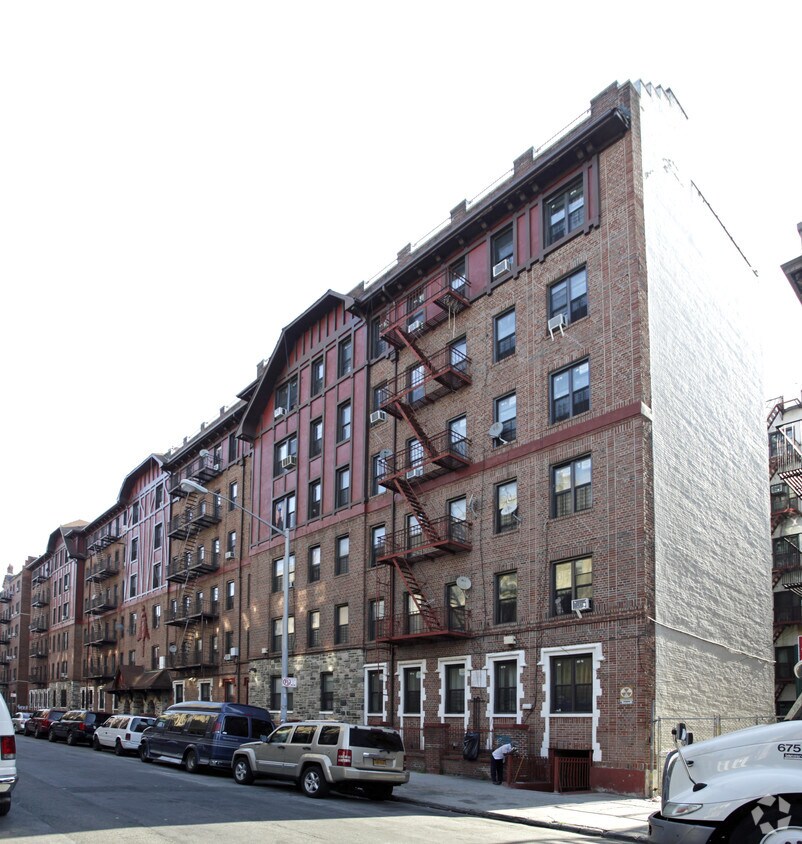 131 - 141 E 21st St - 131-141 E 21st St