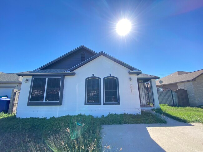 Foto del edificio - 2011 Yukon Ln