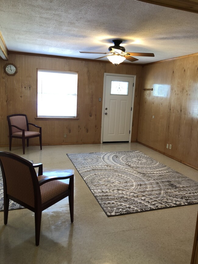 Photo - 241 N Murphy Rd House