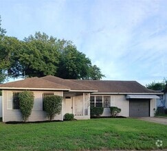 Building Photo - 2836 Modree Ave