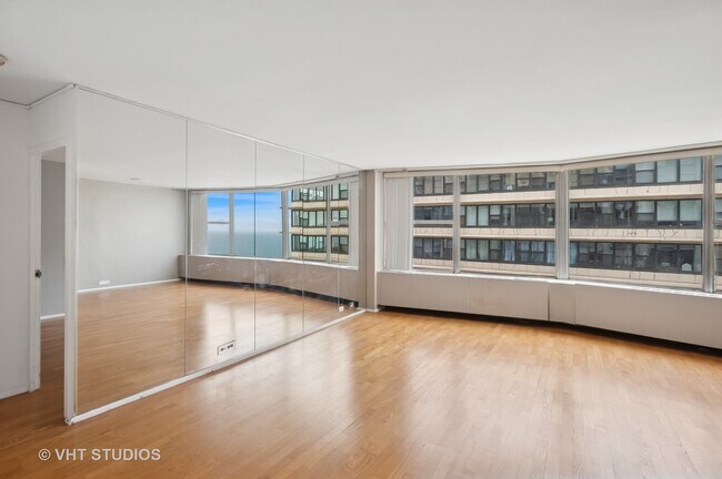 Foto del edificio - 5757 N Sheridan Rd
